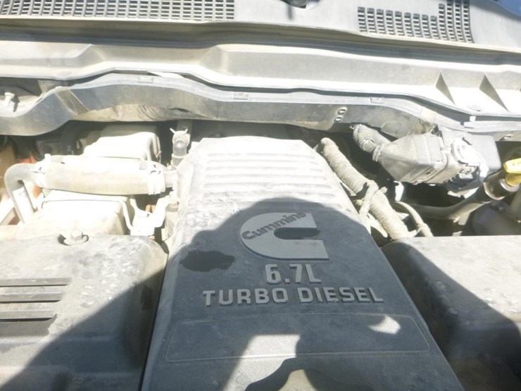 2012-dodge-ram-5500-image-17