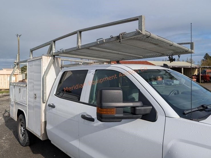 2017-chevrolet-silverado-3500-image-52