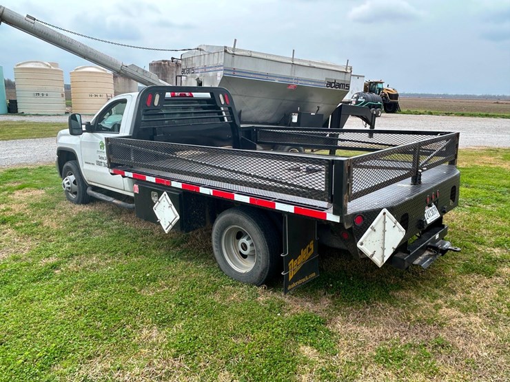 2015-gmc-3500hd-image-8