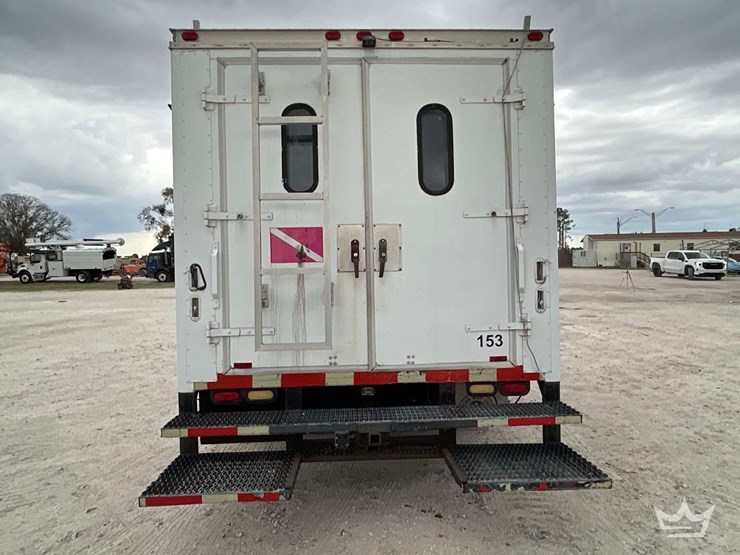 2001-ford-e450-image-28