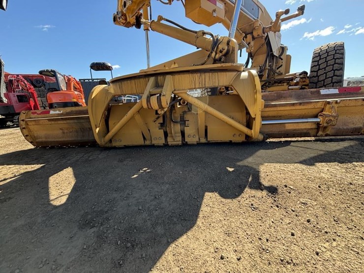 caterpillar-143h-image-18