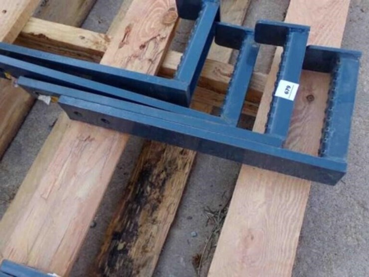 3--metal-steps-8"-wide-x-15½-"-tall-image-1