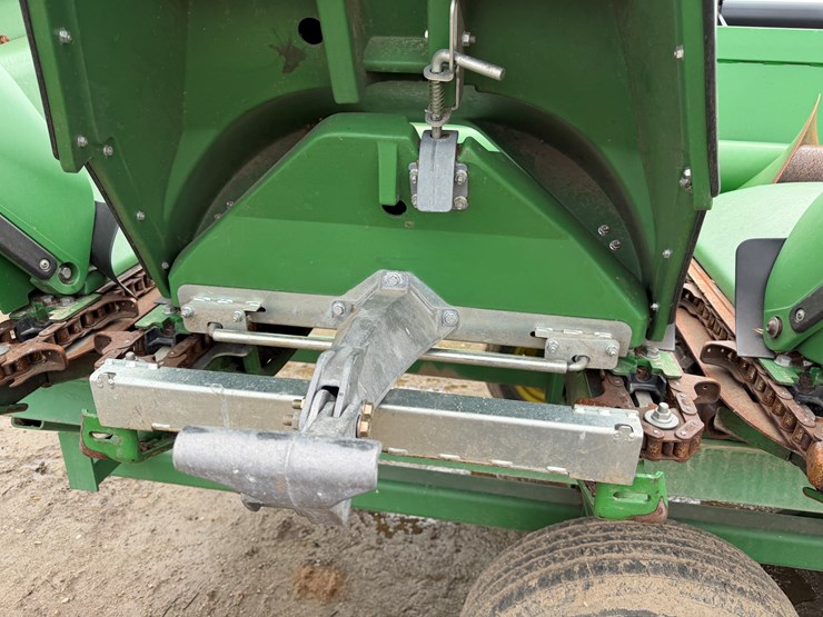 john-deere-c8r-image-47