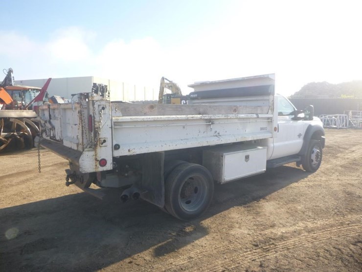 2012-ford-f550-image-3