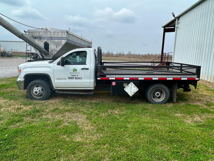 2015-gmc-3500hd-image-7