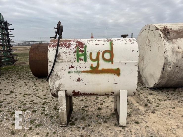 250-gallon-oil-tank-image-1