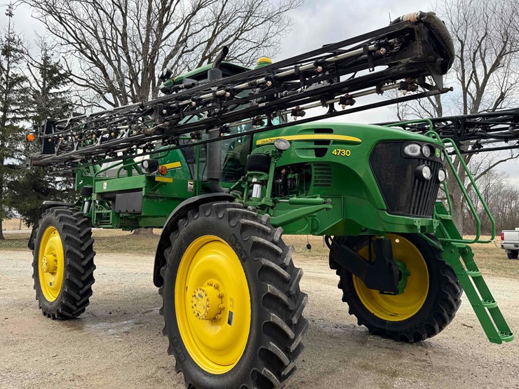 2009-john-deere-4730-image-38