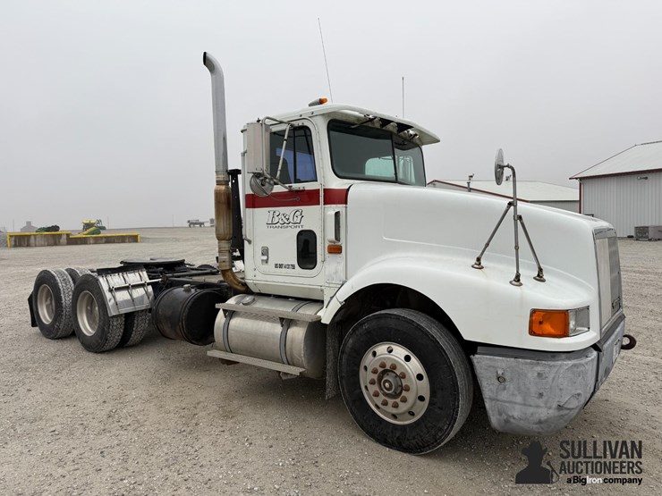 1993-international-9400-image-3