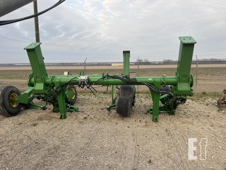 john-deere-lift-assist-image-1