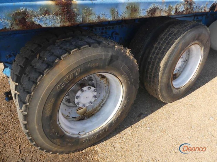 2006-mack-vision-tandem-axle-dump-truck,-s/n-1m1ak06yx6n010199-(inoperable)-image-6