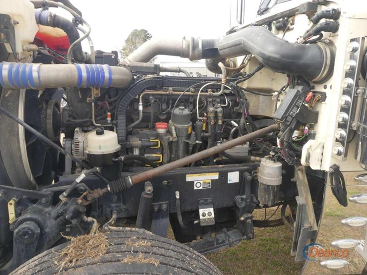 2019-peterbilt-389-image-9