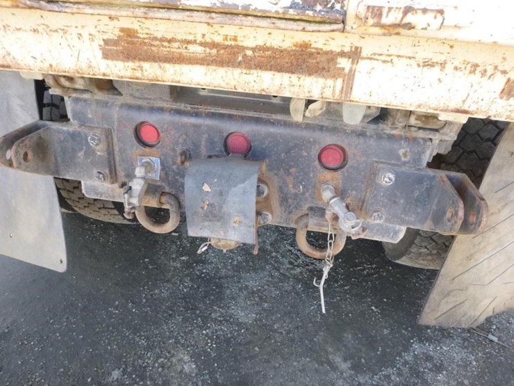 2004-international-7400-image-30