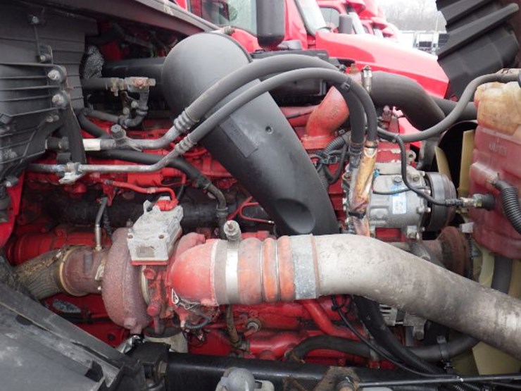 2018-international-prostar-image-24