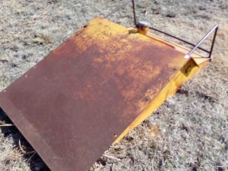 slanted-fuel-tank,-41"-x-68"-x-15"-image-2