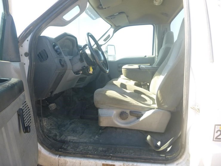 2015-ford-f650-image-9