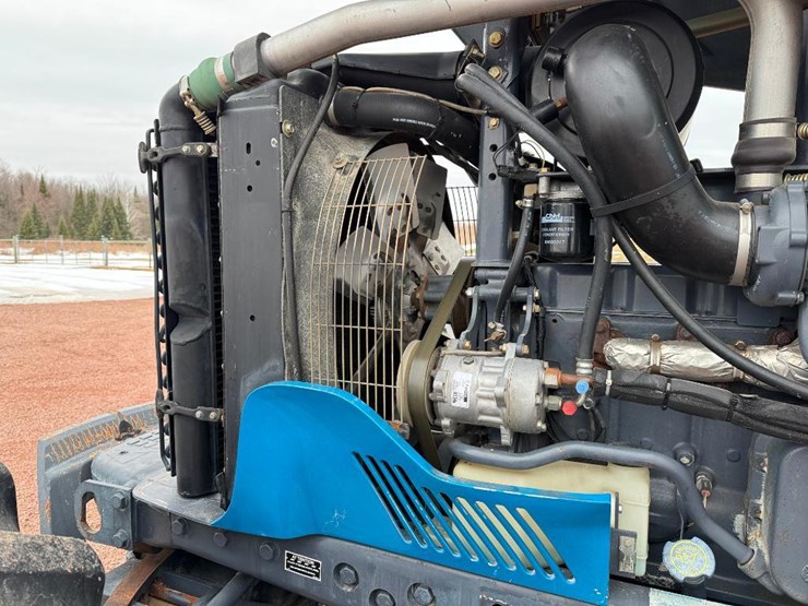 new-holland-8770-image-41