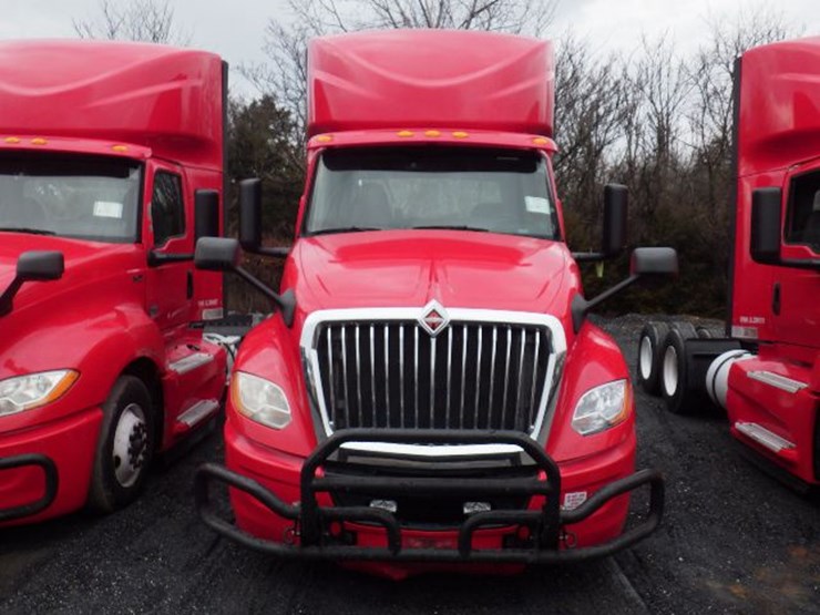 2018-international-prostar-image-2