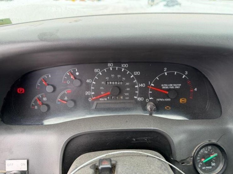 2009-ford-f650-xlt-image-11