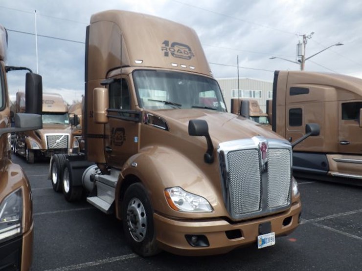 2022-kenworth-t680-image-3