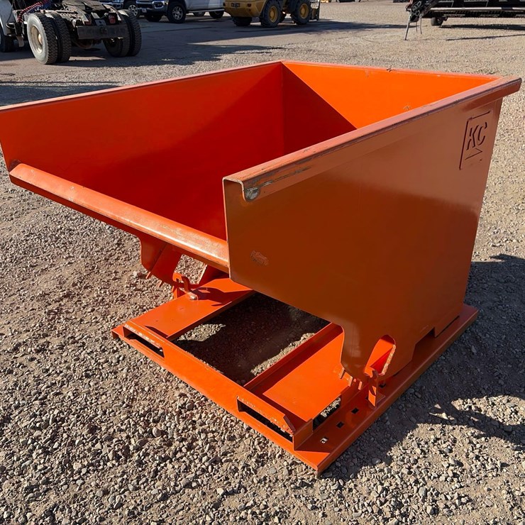 Self Dumping Hopper With Fork Pockets