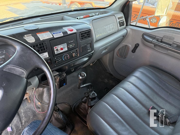 2010-ford-f750-image-7