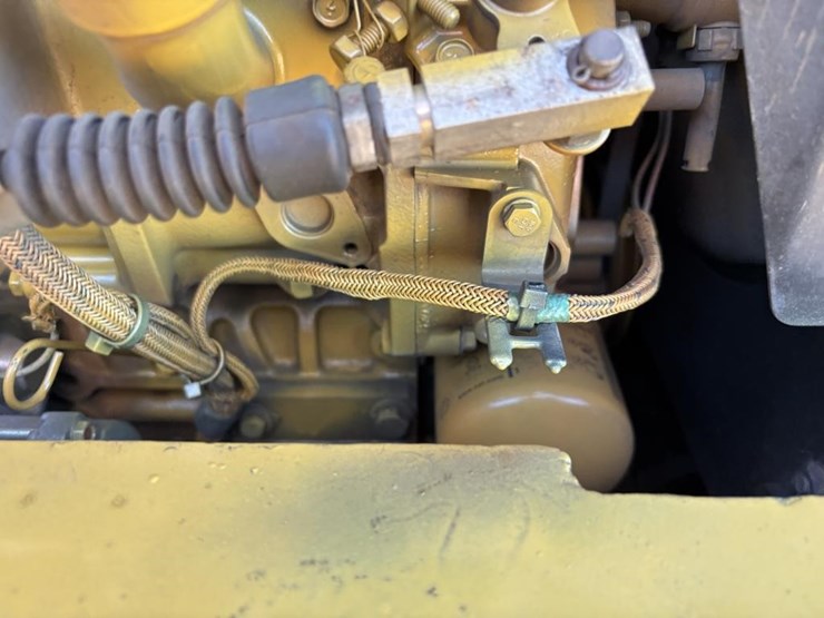 caterpillar-303.5-image-48