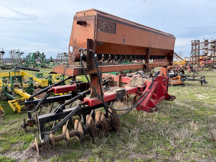 #41043-•-tandem-levee-plow-w/-w&a-seeder-image-2