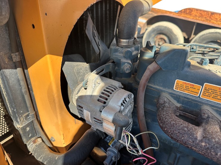 case-maxi-sneaker-image-21