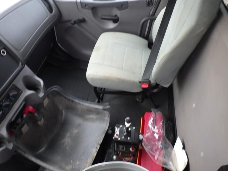 2018-freightliner-m2-15'-t/a-dump-truck-image-38