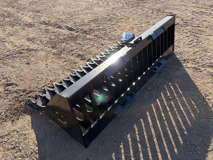 skeleton-bucket-high-side-image-4