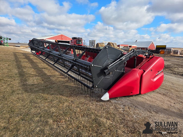 2011-case-ih-3020-image-1