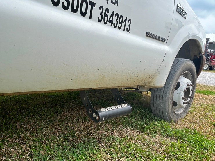 2001-ford-f450-image-28