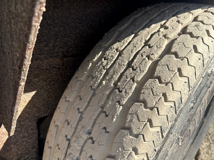 case-maxi-sneaker-image-84