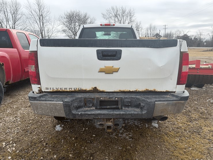 2013-chevrolet-silverado-2500hd-image-6