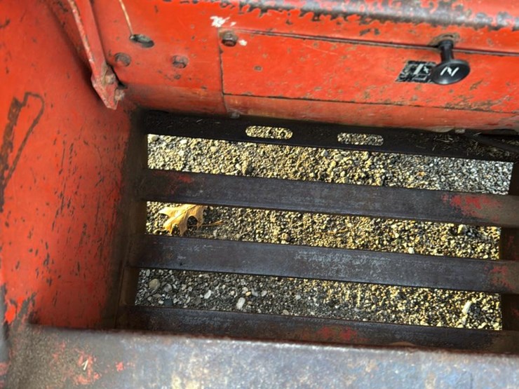 #1155-•-gehl-skid-steer-image-35