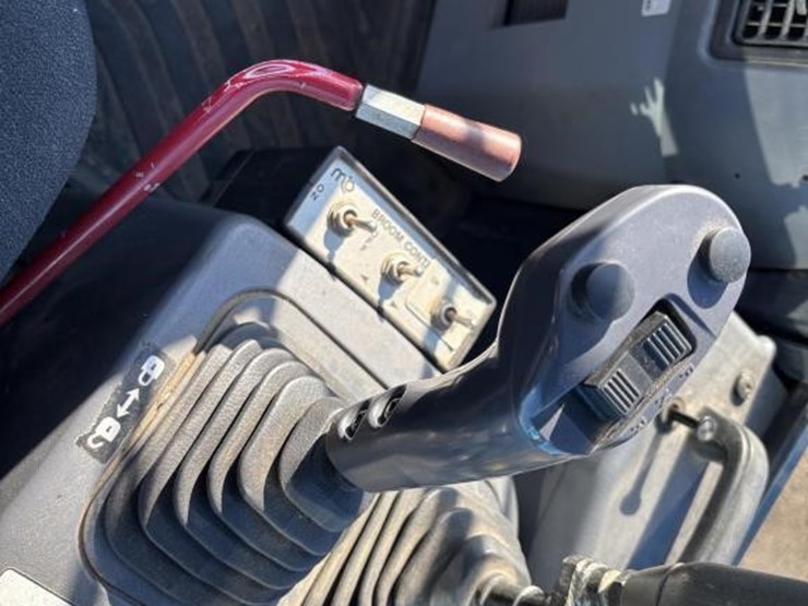 2007-komatsu-wa200-5-image-37