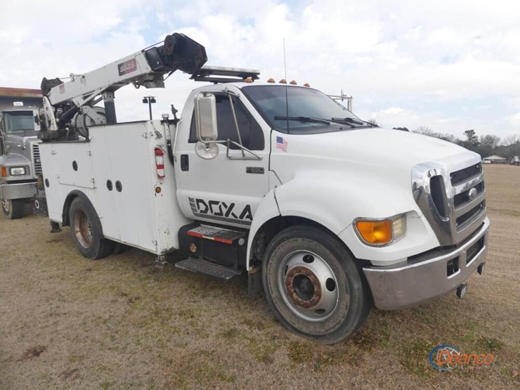 2006-ford-f650-image-2