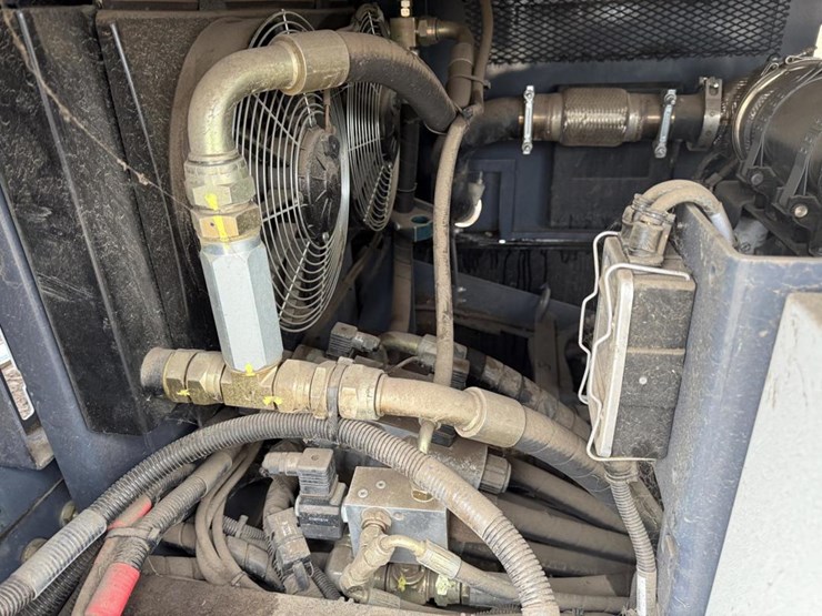 #1196-•-2021-terex-tc80-tracked-conveyor-image-54