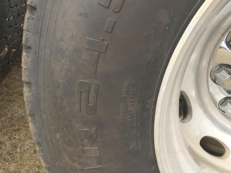 2020-peterbilt-389-image-5