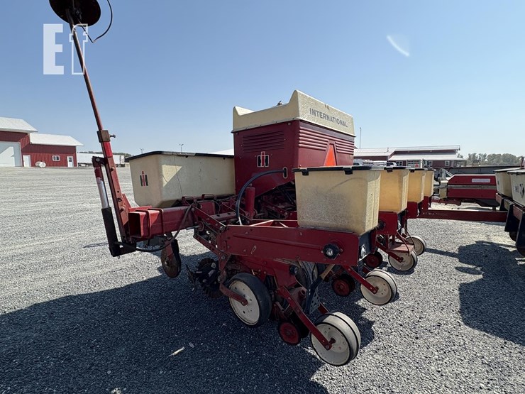 international-800-image-14