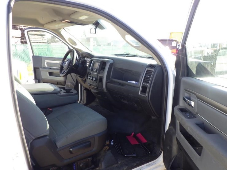 2018-dodge-2500-image-6