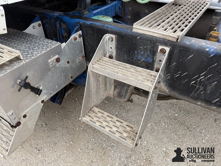 1993-international-9400-image-16