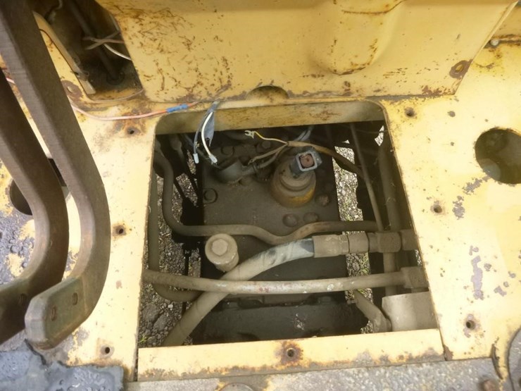 1986-ford-655a-image-23