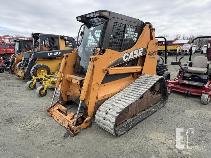 2010-case-445ct-3-image-3