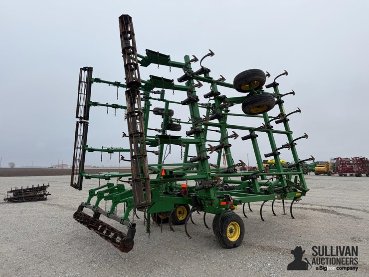 john-deere-2210-image-5