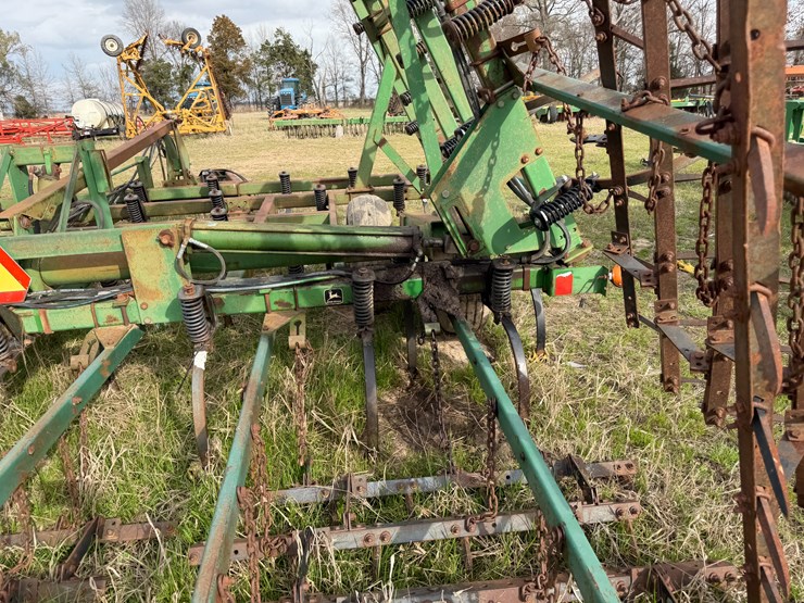 john-deere-40-image-19