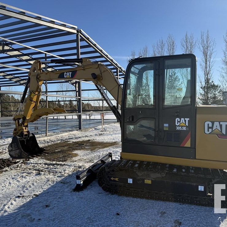 2017 CATERPILLAR 305.5E2