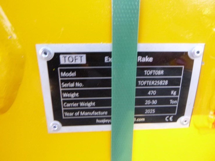 caterpillar-320-image-7