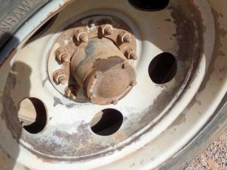 2002-chevrolet-3500-image-7