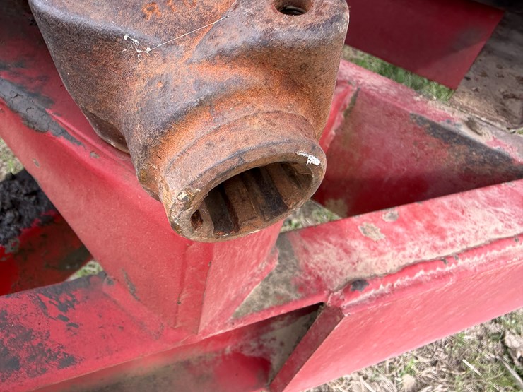 #41020-•-chandler-equipmen-17'-pull-type-spreader-image-48